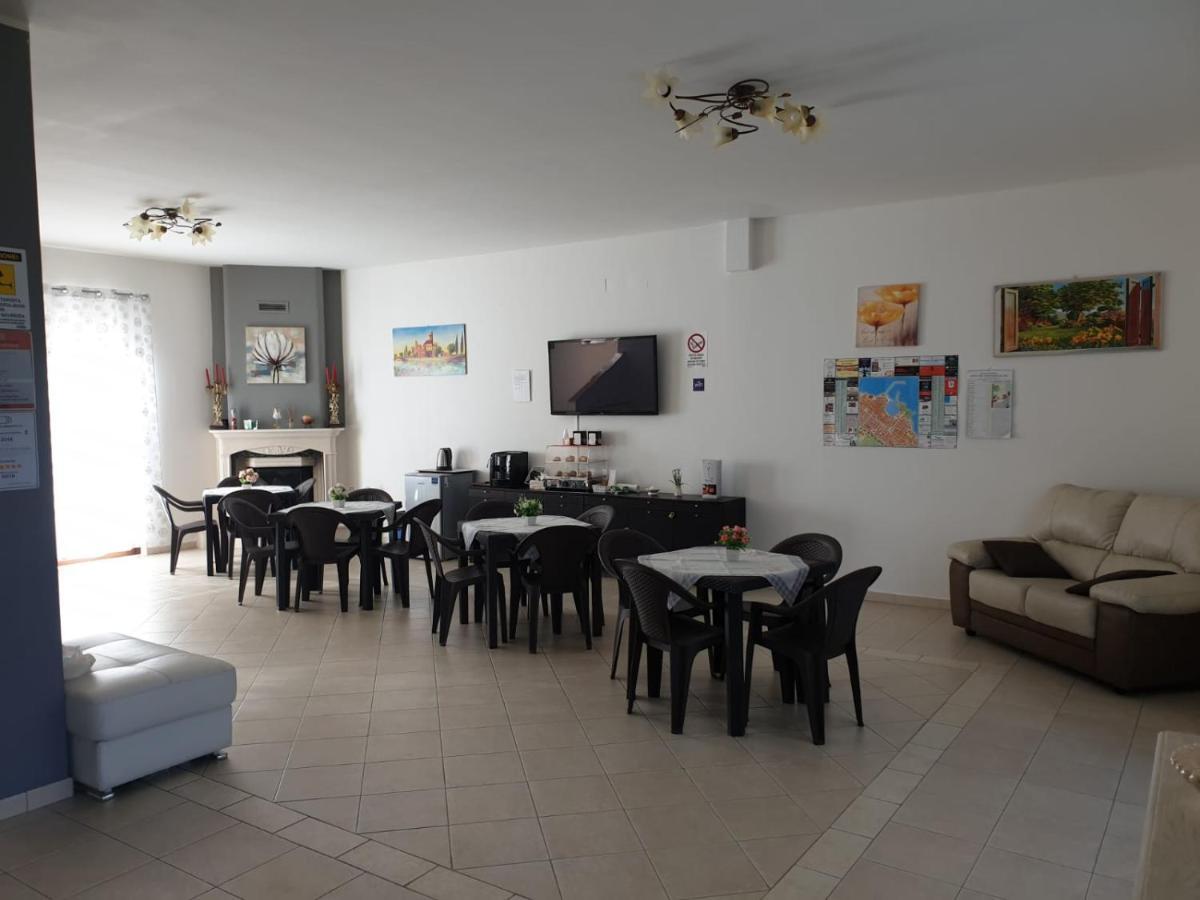 Bed And Breakfast Villa Fatima Trani Zewnętrze zdjęcie