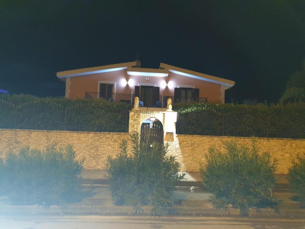 Bed And Breakfast Villa Fatima Trani Zewnętrze zdjęcie